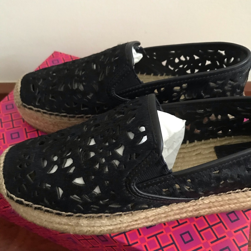 NEW TORY BURCH size 7